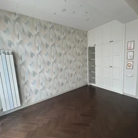 In Baku 110.0 m² apartment is for rent - Image 5