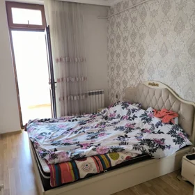 In Baku 90.0 m² apartment is for rent - Image 2