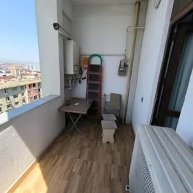 In Baku 90.0 m² apartment is for rent - Image 8