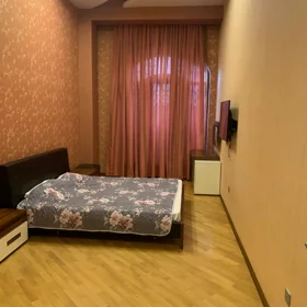 In Baku 200.0 m² apartment is for rent - Image 4