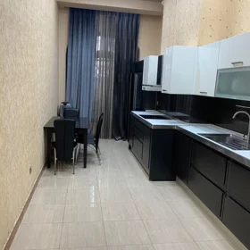 In Baku 200.0 m² apartment is for rent - Image 9