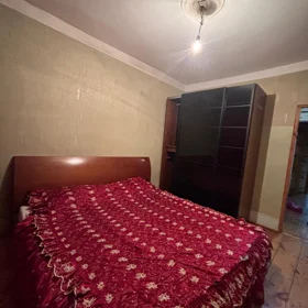 In Baku 70.0 m² apartment is for rent - Image 2