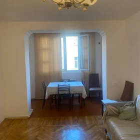 In Baku 60.0 m² apartment is for rent - Image 2
