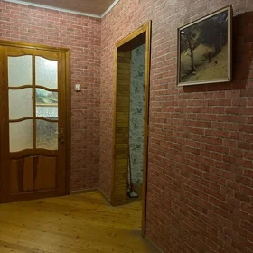 In Baku 100.0 m² house with 3.0 rooms is for rent - Image 2