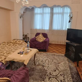 In Baku 80.0 m² apartment is for sale - Image 4