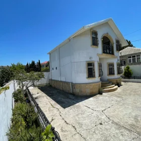 In nan 140.0 m² house with 5.0 rooms is for sale - Image 2