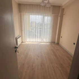 In Binəqədi rayonu 165.0 m² apartment is for rent - Image 2
