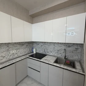 In Baku 94.0 m² apartment is for rent - Image 2