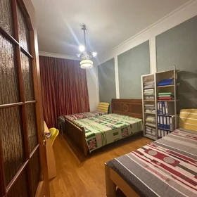In Baku 200.0 m² apartment is for rent - Image 6