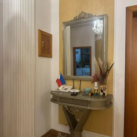 In Baku 200.0 m² apartment is for rent - Image 7