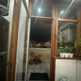 In Baku 200.0 m² apartment is for rent - Image 10