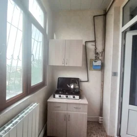 In Baku 70.0 m² apartment is for rent - Image 2