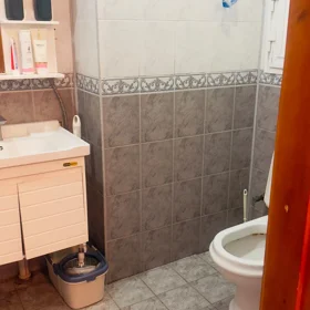 In Baku 75.0 m² apartment is for sale - Image 4