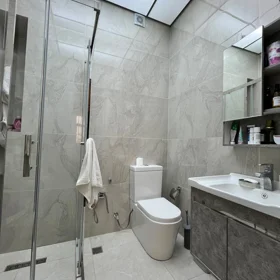 In Baku 164.0 m² apartment is for sale - Image 2