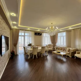 In Baku 164.0 m² apartment is for sale - Image 5
