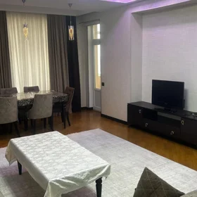 In Baku 130.0 m² apartment is for rent - Image 6
