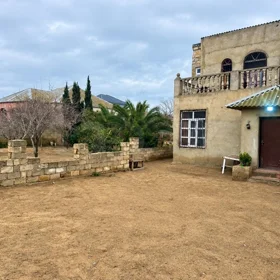 In nan 250.0 m² house with 6.0 rooms is for sale - Image 2