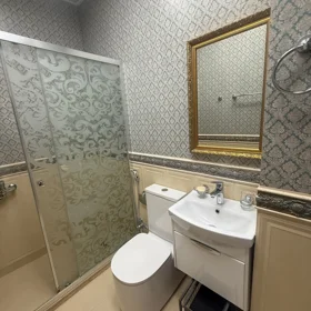 In Baku 175.0 m² apartment is for rent - Image 8
