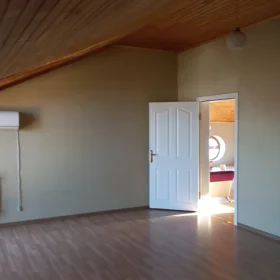 In nan 334.0 m² house with 6.0 rooms is for sale - Image 3