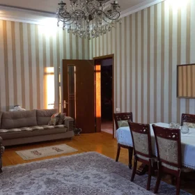 In nan 334.0 m² house with 6.0 rooms is for sale - Image 10