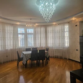 In Baku 100.0 m² apartment is for rent - Image 6