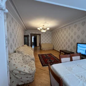 In Baku 120.0 m² apartment is for sale - Image 2