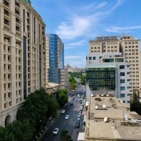In Baku nan m² apartment is for sale - Image 2