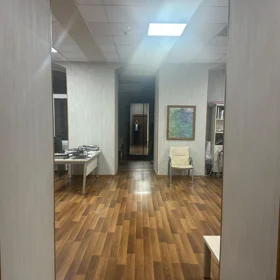 In Baku 230.0 m² office is for rent - Image 2