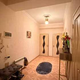 In Baku 93.0 m² apartment is for sale - Image 2