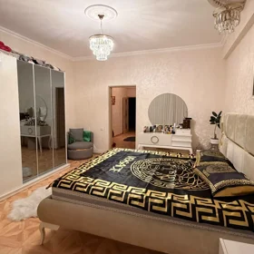In Baku 93.0 m² apartment is for sale - Image 8