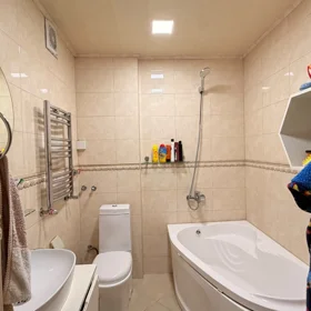 In Baku 93.0 m² apartment is for sale - Image 10