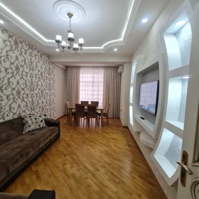 In Baku 80.0 m² apartment is for rent - Image 2