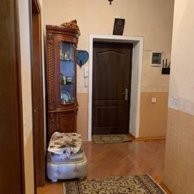 In Baku 120.0 m² apartment is for sale - Image 3