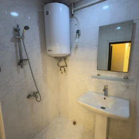 In Baku 60.0 m² apartment is for rent - Image 9