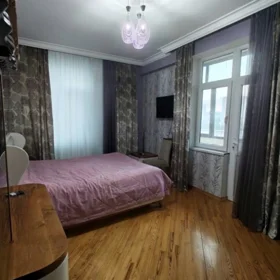 In Baku 130.0 m² apartment is for rent - Image 4