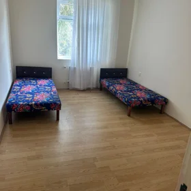 In Baku 110.0 m² apartment is for rent - Image 3