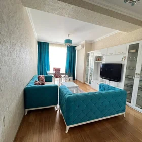 In Baku 100.0 m² apartment is for sale - Image 2
