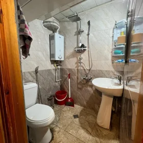 In Baku 60.0 m² apartment is for rent - Image 10