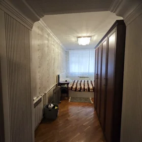 In Baku 100.0 m² apartment is for sale - Image 2