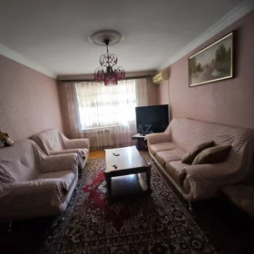 In Baku 100.0 m² apartment is for sale - Image 3