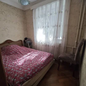 In Baku 100.0 m² apartment is for sale - Image 9