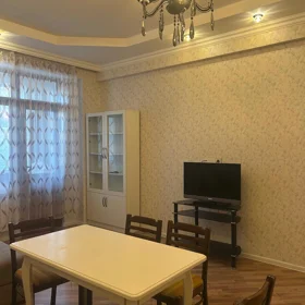 In Baku 101.0 m² apartment is for rent - Image 3