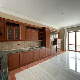 In Baku 250.0 m² apartment is for sale - Image 8