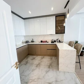 In Baku 110.0 m² apartment is for rent - Image 4