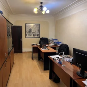 In Baku 100.0 m² commercial is for rent - Image 6