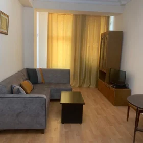 In Baku 65.0 m² apartment is for rent - Image 3