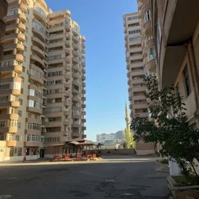 In Baku 73.0 m² apartment is for sale - Image 2