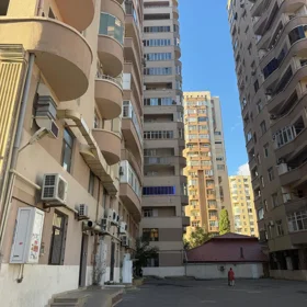 In Baku 73.0 m² apartment is for sale - Image 4