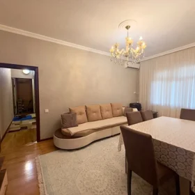 In Baku 70.0 m² apartment is for rent - Image 3