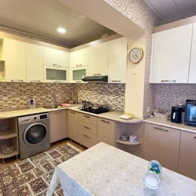 In Baku 70.0 m² apartment is for rent - Image 6
